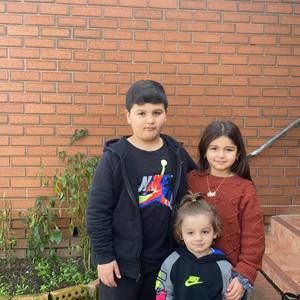 Meet your Posher, Manal